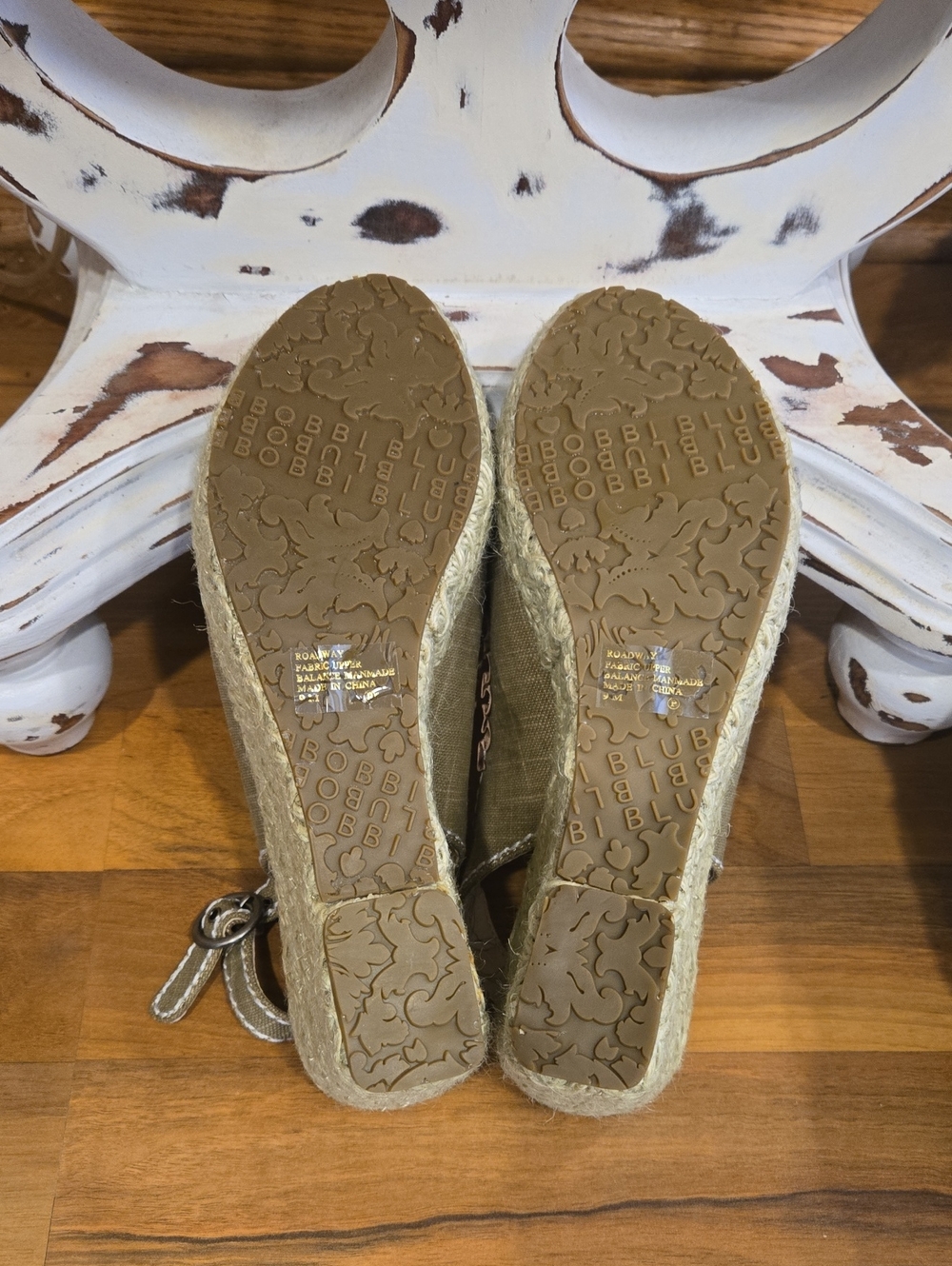 NWOB Bobbi Blu Floral Embellished Slingback Wedges in Taupe and Blush - Picture 4 of 6